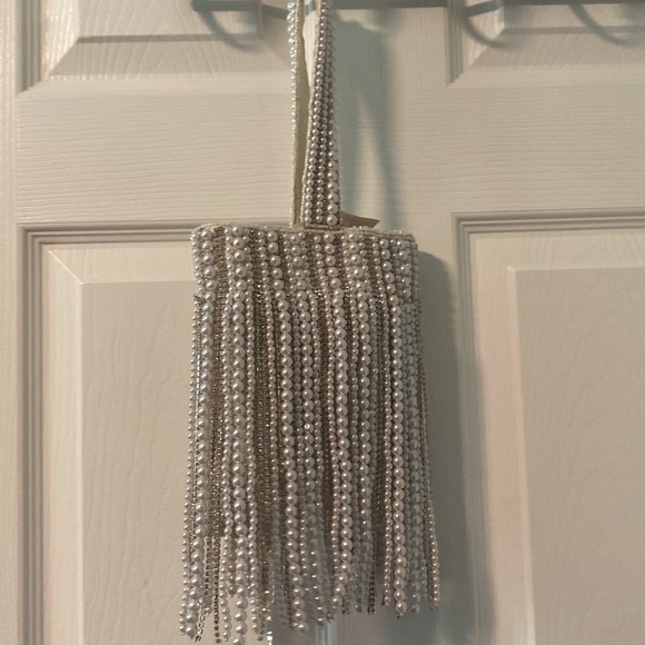BNWT MADE IN INDIA RARE Viral Pearl Rhinestones Beaded Bag - Picture 6 of 9